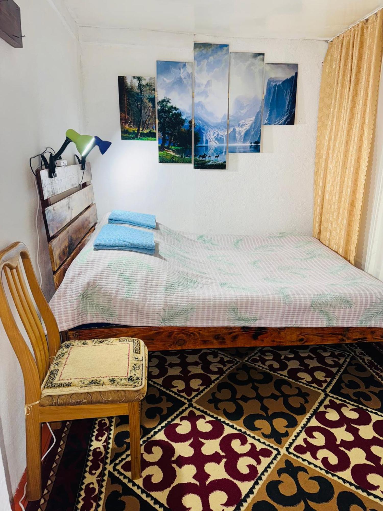 Home Karakol Bagian luar foto